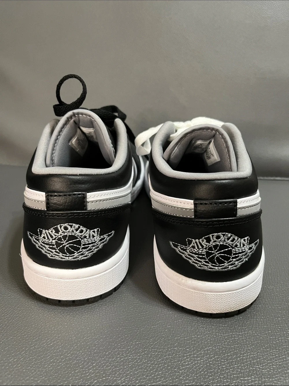 Jordan 1 Low black w/grey mens 8 worn once inside!!